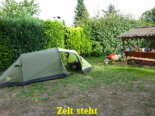 Zelt steht